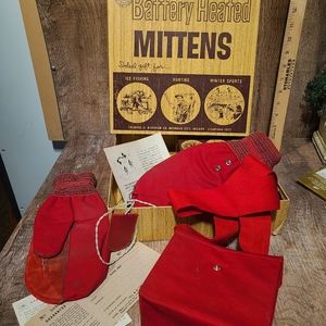 VTG Battery Heated Gloves Red Collectible Ice Fishing Hunting Winter Sports